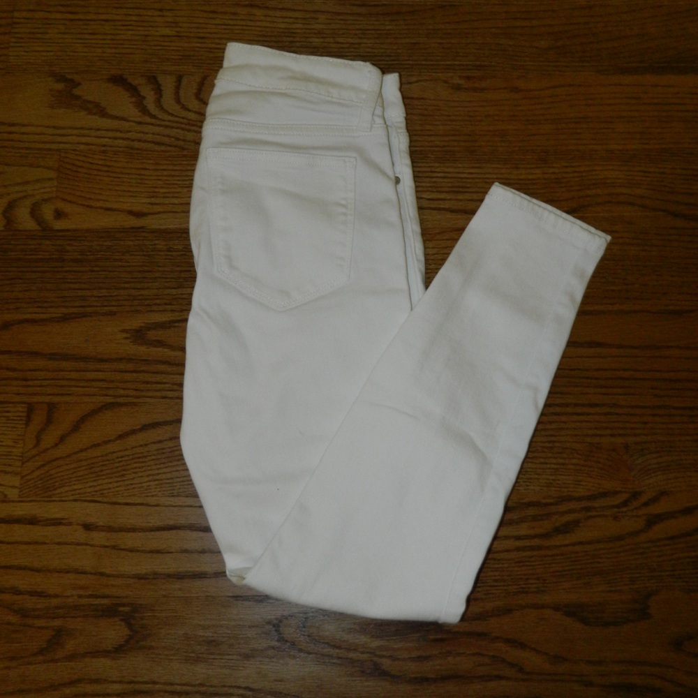 GAP Universal Legging in Crisp White